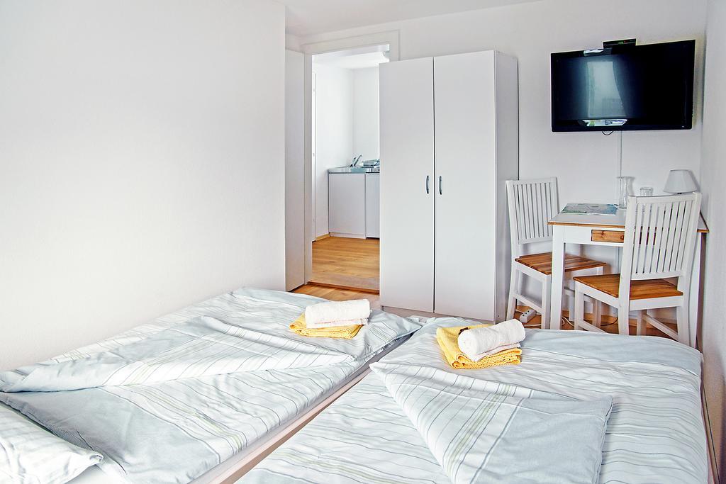 Hostel Villa Viva เบรเกนซ์ ภายนอก รูปภาพ