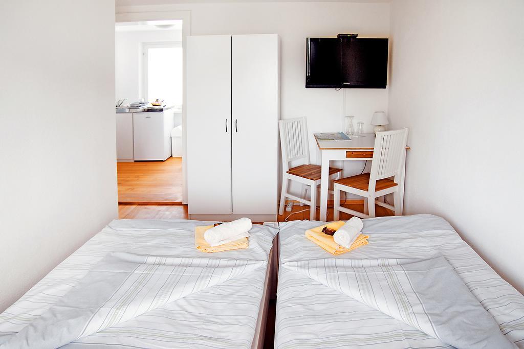 Hostel Villa Viva เบรเกนซ์ ภายนอก รูปภาพ