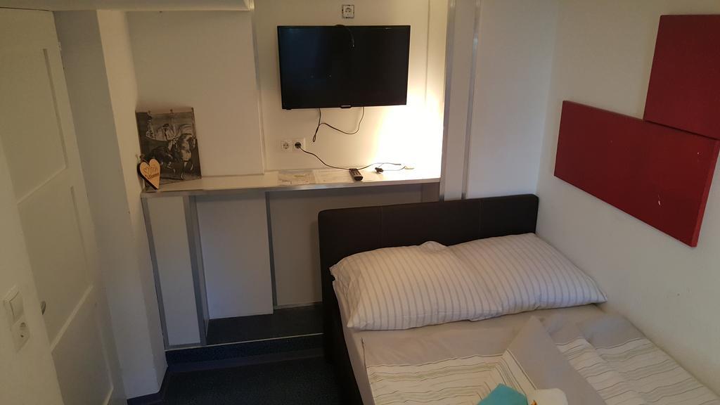 Hostel Villa Viva เบรเกนซ์ ภายนอก รูปภาพ